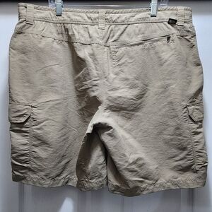 The North Face Cargo Shorts Men's 40 Khaki Flat Front